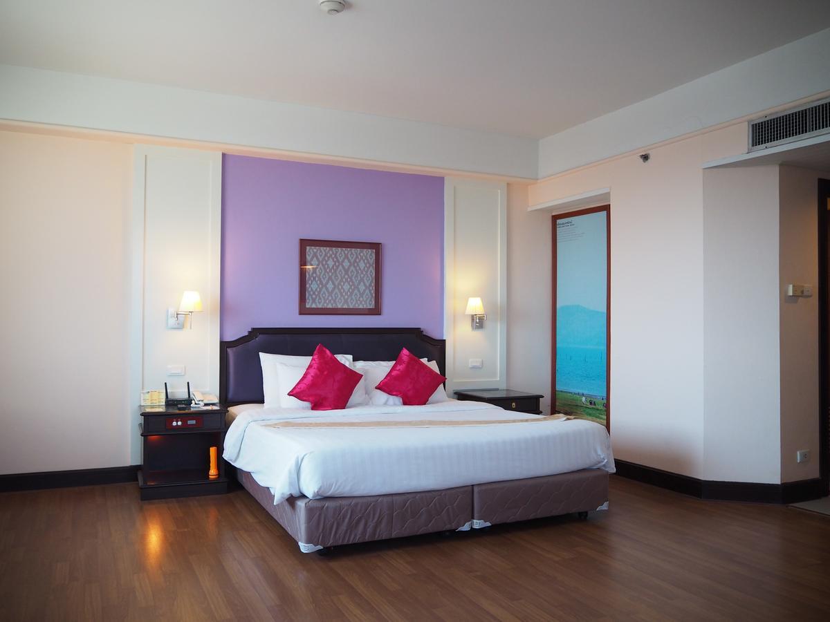 Charoen Thani Hotel, Кхон Каен Екстериор снимка