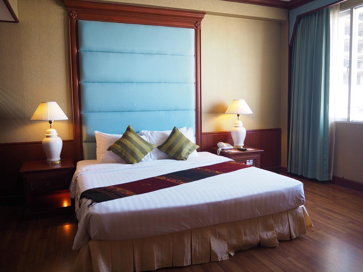 Charoen Thani Hotel, Кхон Каен Екстериор снимка