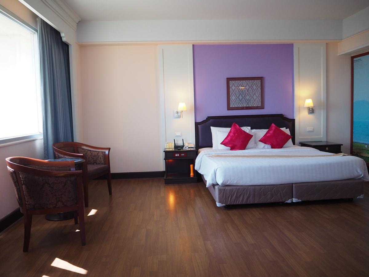 Charoen Thani Hotel, Кхон Каен Екстериор снимка