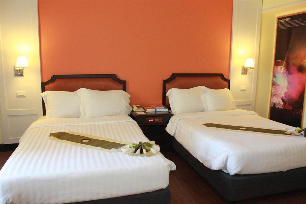Charoen Thani Hotel, Кхон Каен Екстериор снимка